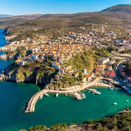 Vali 1 By Interhome * فربنيك