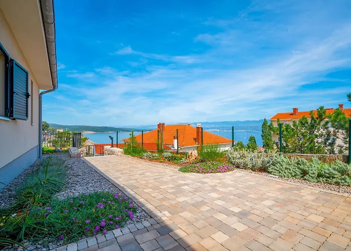 Vali 1 By Interhome Villa Vrbnik (Primorje-Gorski Kotar)
